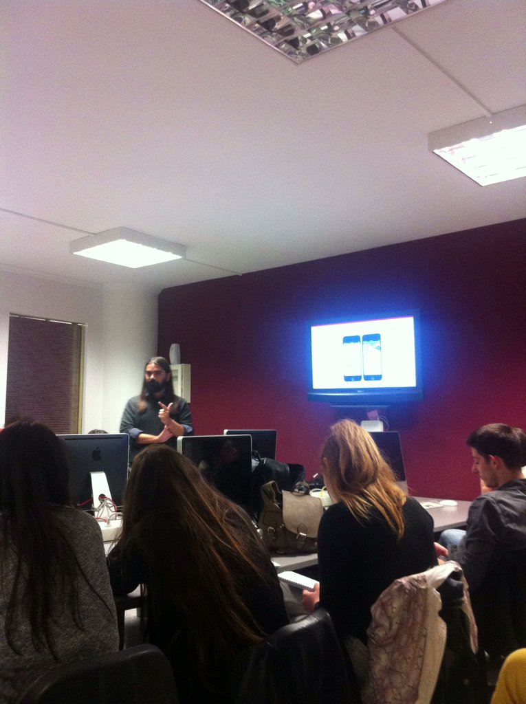 ElisavetVl's tweet photo. Facebook insights 👆💡 #learning #facebook #pages #AdandPrLab @tsakarestou https://t.co/xdLcyc7Tf9