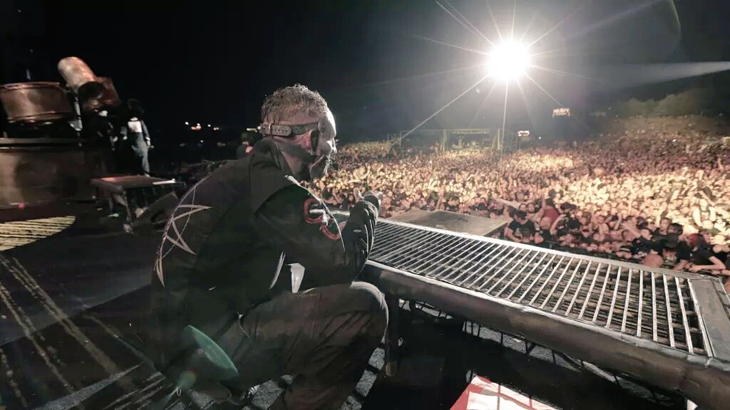 HAPPY BIRTHDAY COREY TAYLOR 