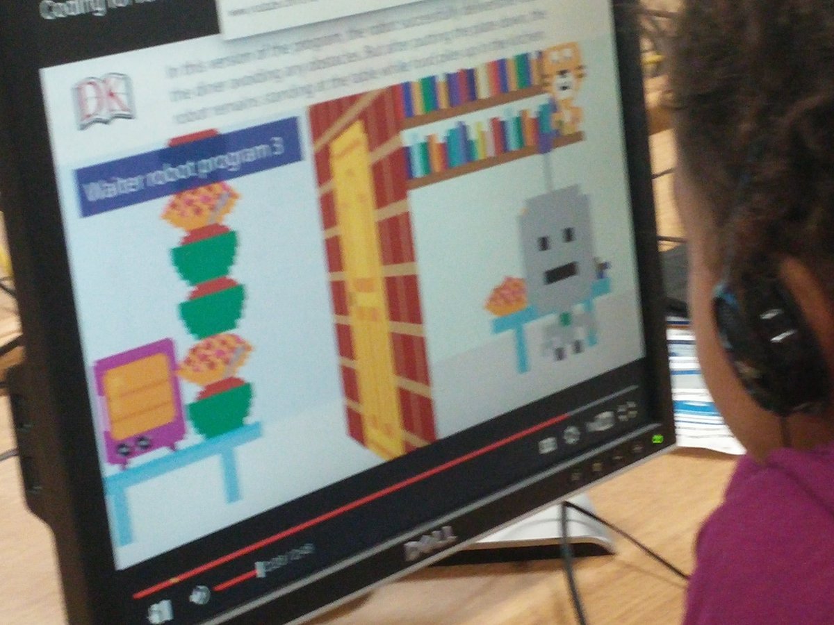 technojohnson's tweet photo. Grade 3 @JJISPrincipal students are problem solving with #simplemacines for #HourOfCode @jjispto #ctcasl https://t.co/jmDvVvMCms