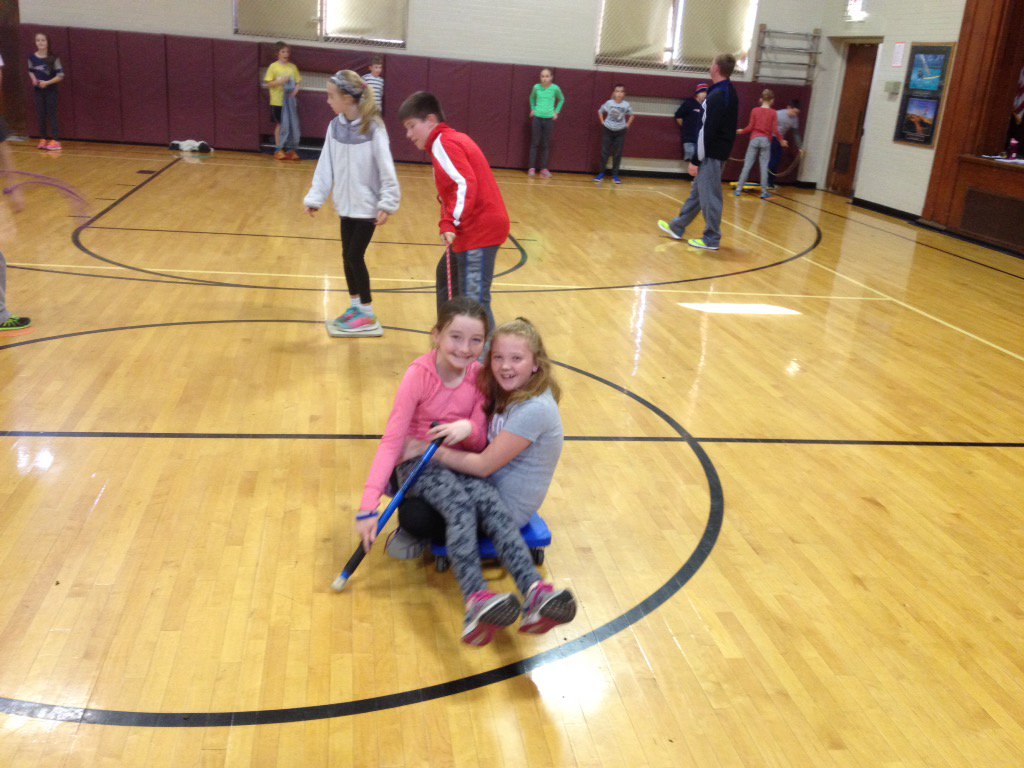dalestreetpe's tweet photo. @julielowerre @MrsBarsClass Ss exploring and working cooperatively while incorporating Mayan history #beproudbedale https://t.co/7cSgqGFles