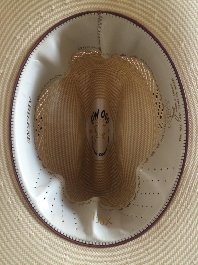 AlexandraLynn__'s tweet image. The lengths I have to go to make my hats fit #SmallHead