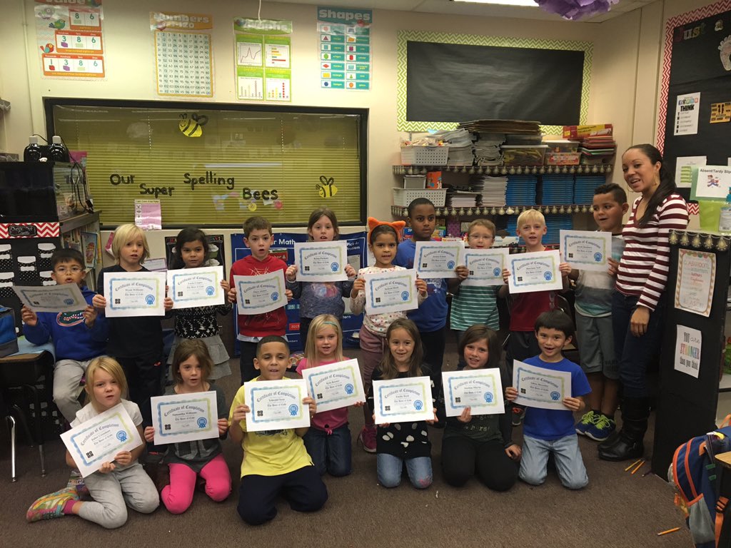 ClassMcGrath's tweet photo. #scpshourofcode #HourOfCode Out first graders completed an hour of code with their teacher Mrs Llamas https://t.co/cEN6QPIwXC