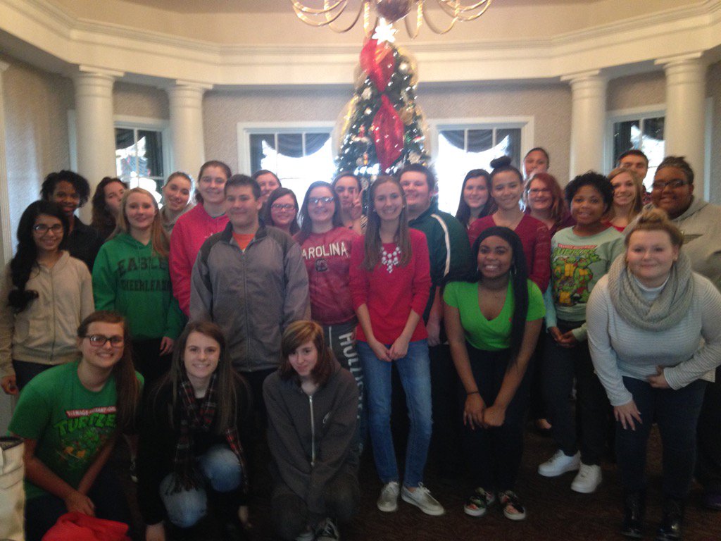 EHS chorus at Magnolias of Easley