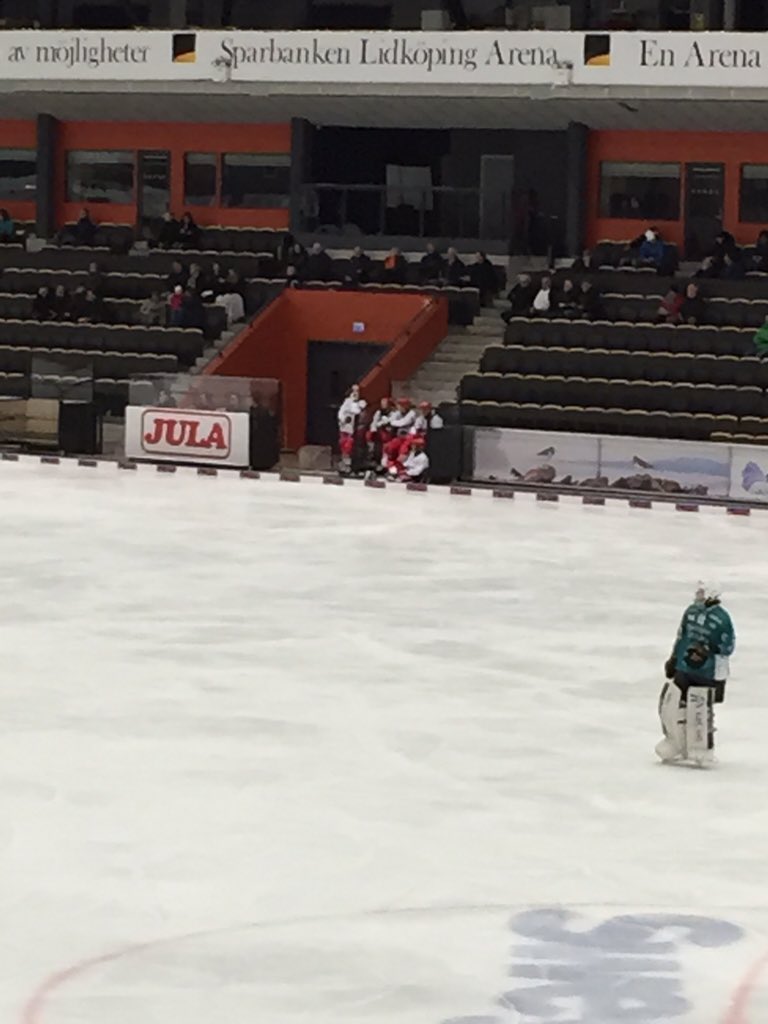 Nu blir Jkpg bortdömda igen, som alltid..#😂😂😂