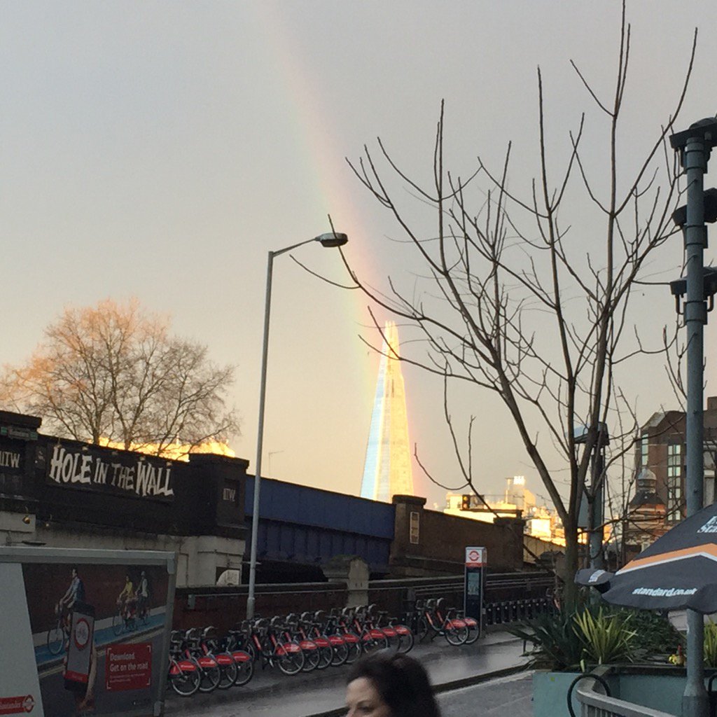 Today's extraordinary <a href="/TheShardLondon/">TheShardLondon</a> view! <a href="/IQ4tet/">Impromptu Quartet</a> @ShangriLaShard