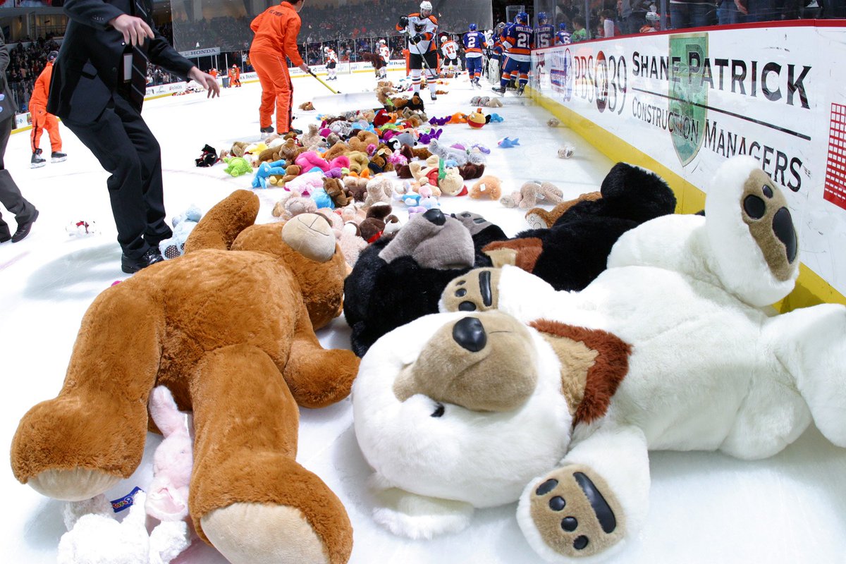 PPLCenter's tweet photo. Bring a new teddy bear or stuffed animal to #PPLCenter on Saturday 12/12 for the @LVPhantoms Teddy Bear Toss! https://t.co/BgNqo0K26t