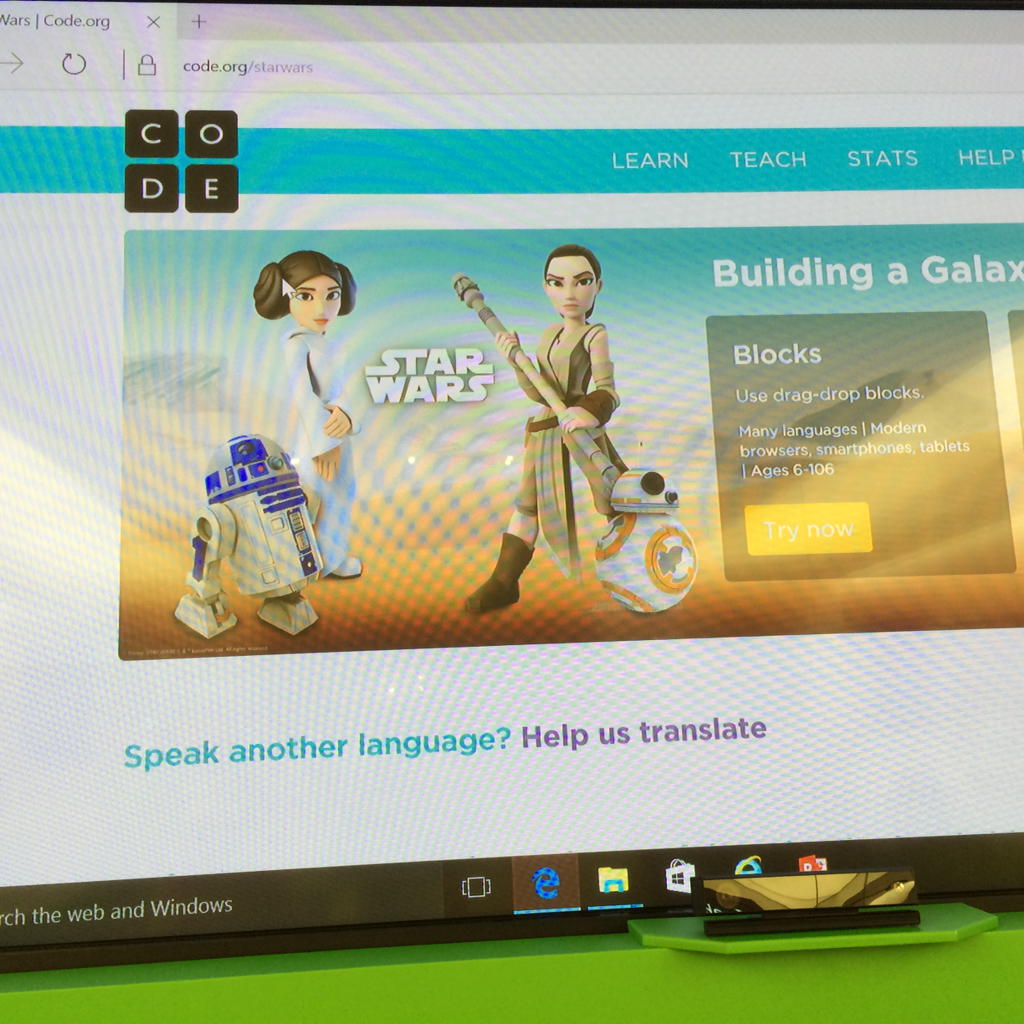 GeekiTv's tweet image. Star War coding. Join us for the fun.  Geeki Girls and the ones who love them.