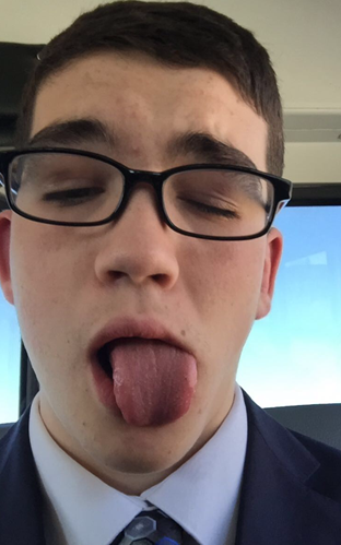 Hamilton4N6's tweet photo. Yearbook photo at 10:50 on Thursday (12/10). Some of you need to start practicing your "photo face." #AndyProblems https://t.co/9vTaPVZPu5