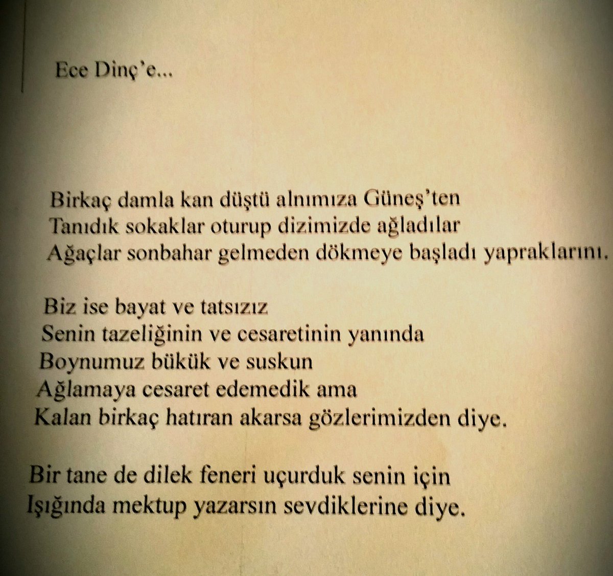 gokhanbozkurt09's tweet photo. Çerçeve Dergi'nin son sayısından. Ellerinize, yüreğinize sağlık @CerceveDergi https://t.co/WJJ8leASAF