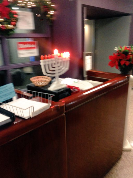 В честь праздника пришёл в институт "навеселе". https://t.co/lOEtFMfnBi