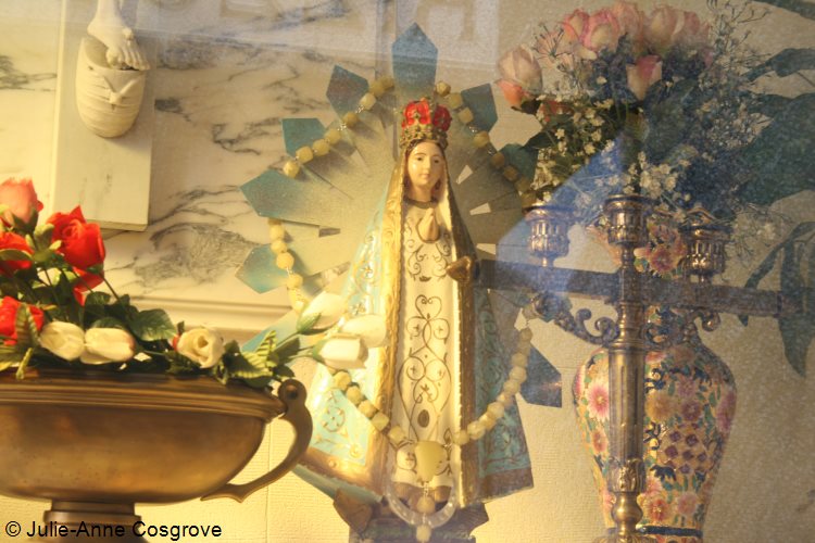 TheCemeteryGirl's tweet photo. For the Feast of the Immaculate Conception, here’s Mary in her incarnation as Our Lady of Luján #RecoletaCemetery https://t.co/zN0Qoe68p5