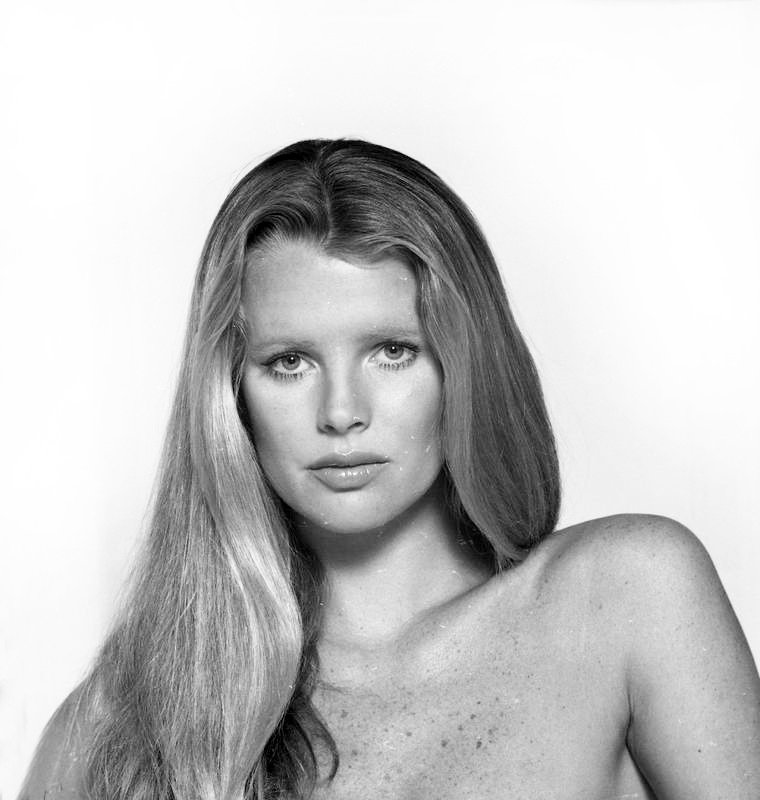 Happy birthday, Kim Basinger! 