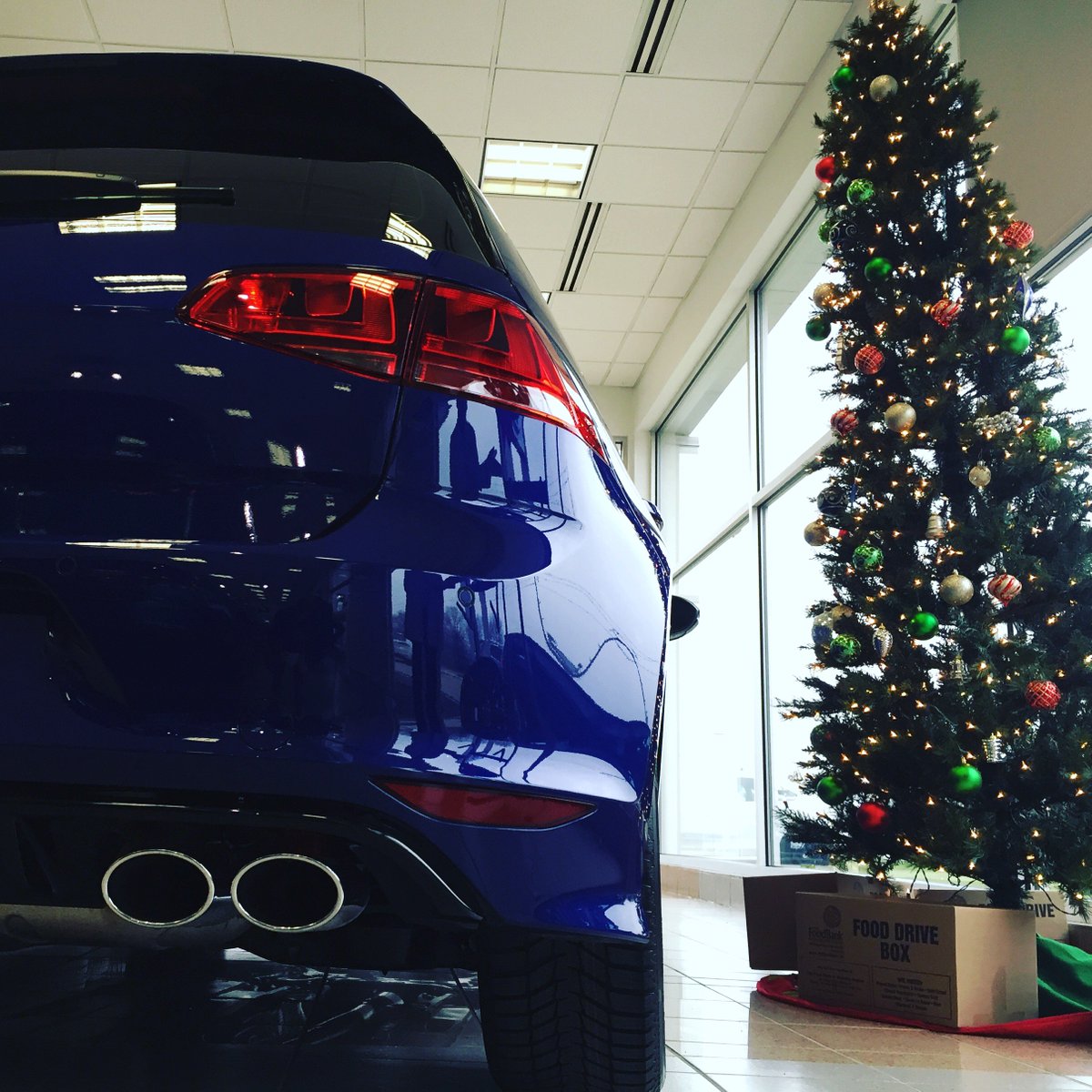 VWwaterloo's tweet photo. This will make for a Christmas to remember! #GolfR #Volkswagen #VW #VWwloo #Cars #showroom #Wishlist https://t.co/kI5gRWvjsH
