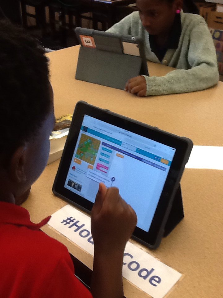 Codington_Lib's tweet image. Coding after school 
#HourOfCode 
#FlappyCode 
@codeorg 
@dseales86 @jillebeane @jenniferlagarde @NewHanoverCoSch