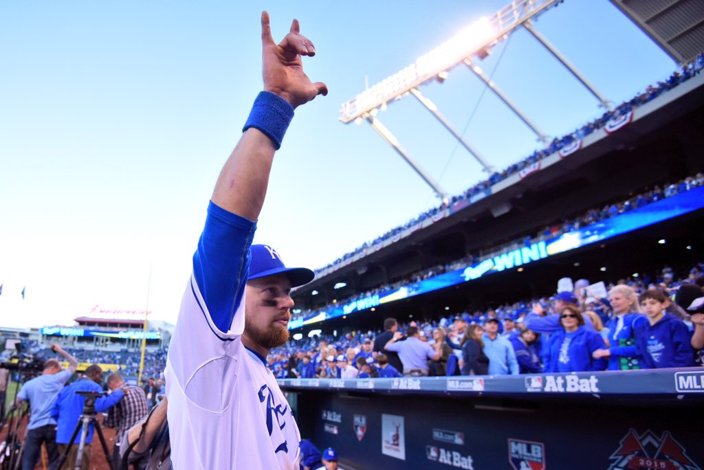 Royals's tweet photo. Forever a part of #Royals history. Thanks for everything, Ben! https://t.co/D7qdxoaUfE