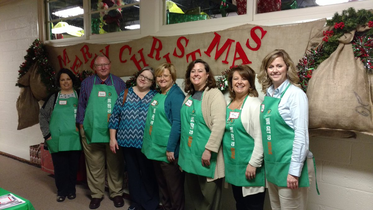 slackey40's tweet photo. SDPC HR team spent some time serving at the Santa Shop in the Dream Center.  #TeamSDPC https://t.co/l6v97YKzeY