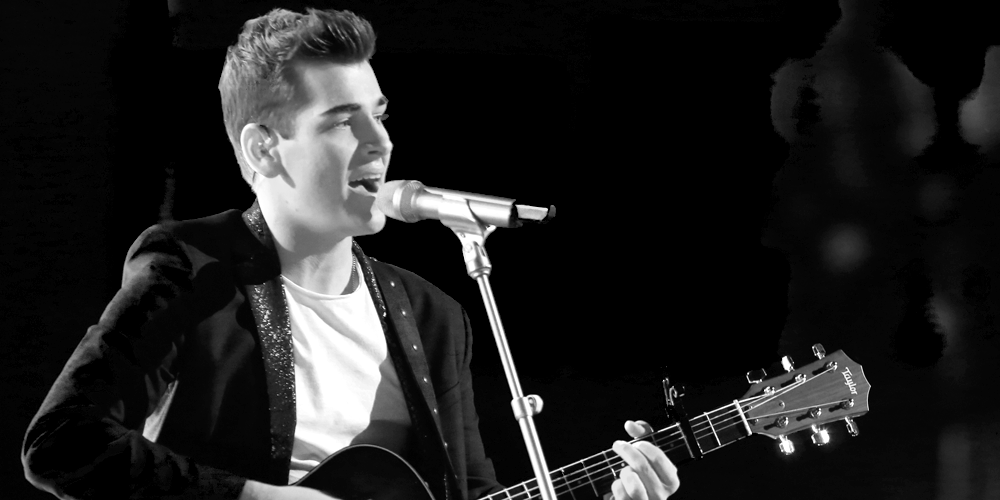 NBCTheVoice's tweet image. .@ZachSeabaugh is singing @TheTimMcGraw’s “Live Like You Were Dying” for YOUR tweets #ZackPack. #VoiceSave