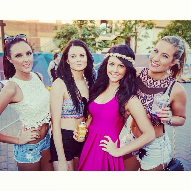 djyazmin_aus's tweet photo. 🔥👈 #stereosonic #flashback #stezza #2013 #stereo2013 #brisbane #throwbackpic #fitgirls #crazygirls #musicfestival https://t.co/u1RMFdYP7Y