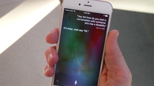FastCompany's tweet photo. Tim Cook gives a lesson in how to talk to people with disabilities: https://t.co/rXU4WaQlhe https://t.co/0D8tuprY4j