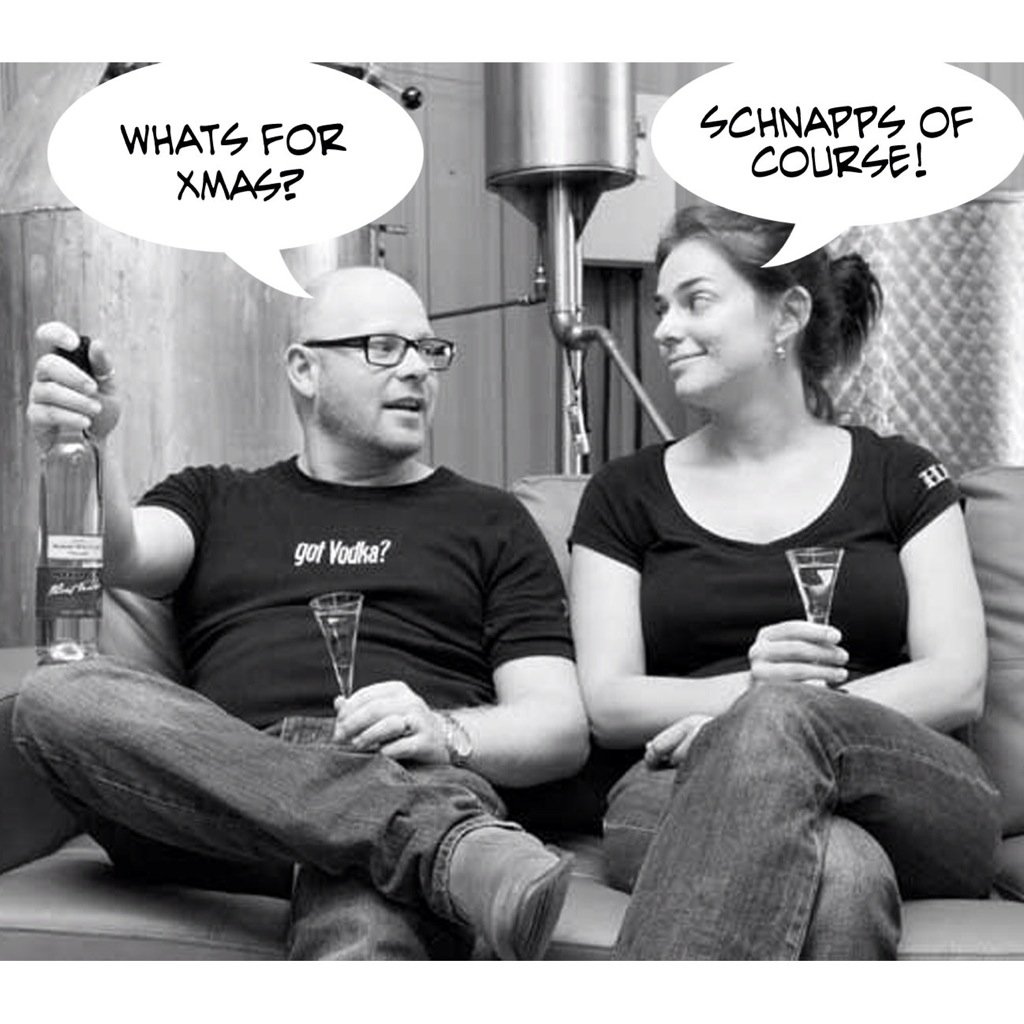 nathanwmudgee's tweet photo. Xmas = schnapps!! https://t.co/4EoQXFotYi