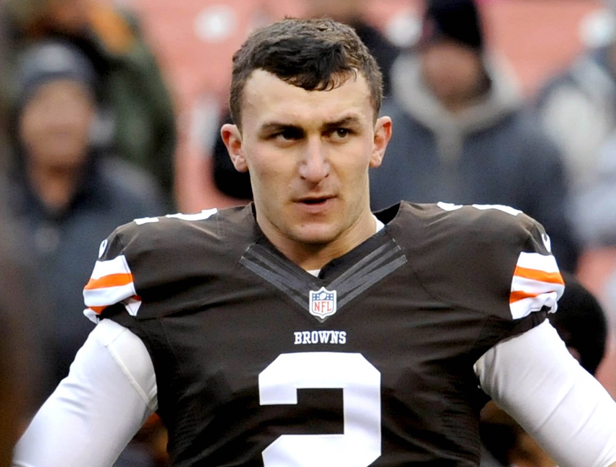 OnionSports's tweet photo. Johnny Manziel Hits Rock Bottom After Waking Up As Browns Starter For Third Time This Year https://t.co/PZ6BUoJkVE