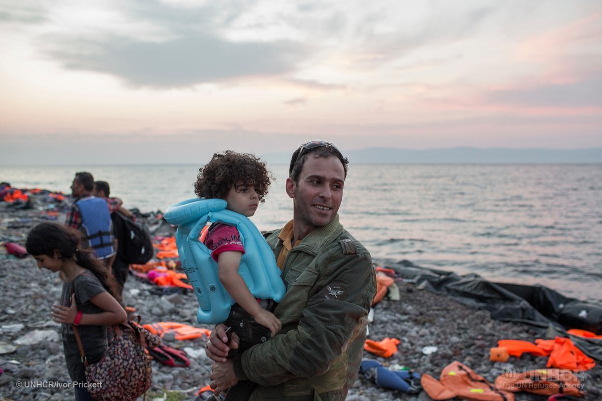 Lack of jobs + education pushed Syrian refugees from first country of asylum, to #Europe trib.al/WDSh2WN