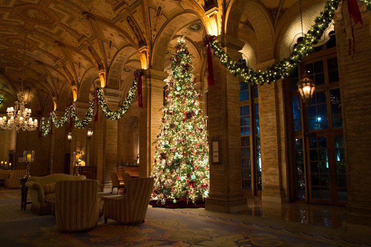 MDGadvertising's tweet photo. .@CNNTravel named our client @TheBreakers one of the top hotels for festive decor. Congrats! https://t.co/jJ1Yg5QqCa https://t.co/RztAUZnW7W