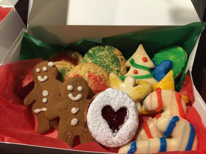 RosiesCoffeeBar's tweet photo. It's beginning to look a lot like Christmas here at Rosie's! 🎄🎅🏼 https://t.co/an2LP15VTH