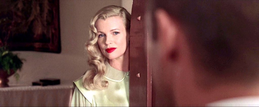 Happy 62nd birthday to Kim Basinger, winner for LA Confidential, 1997. 