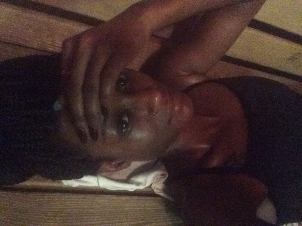 Jordan2bmine's tweet photo. When you trying to relax in the sauna but idiots keep coming in here working out !!!! #restingmind https://t.co/BD6Imndjvc