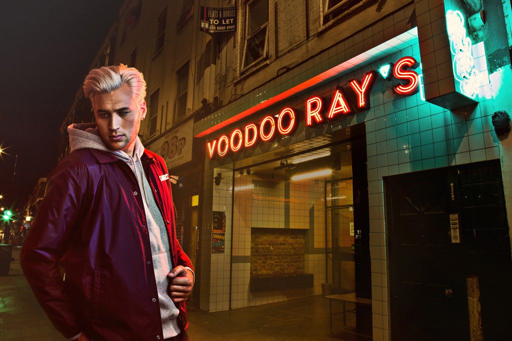 StudioNorwich's tweet photo. 17,000 hours in a studio. A great blog post by @erinpatelphoto about composite photography… https://t.co/Ob2qEZyobs https://t.co/x09DPV4VKl