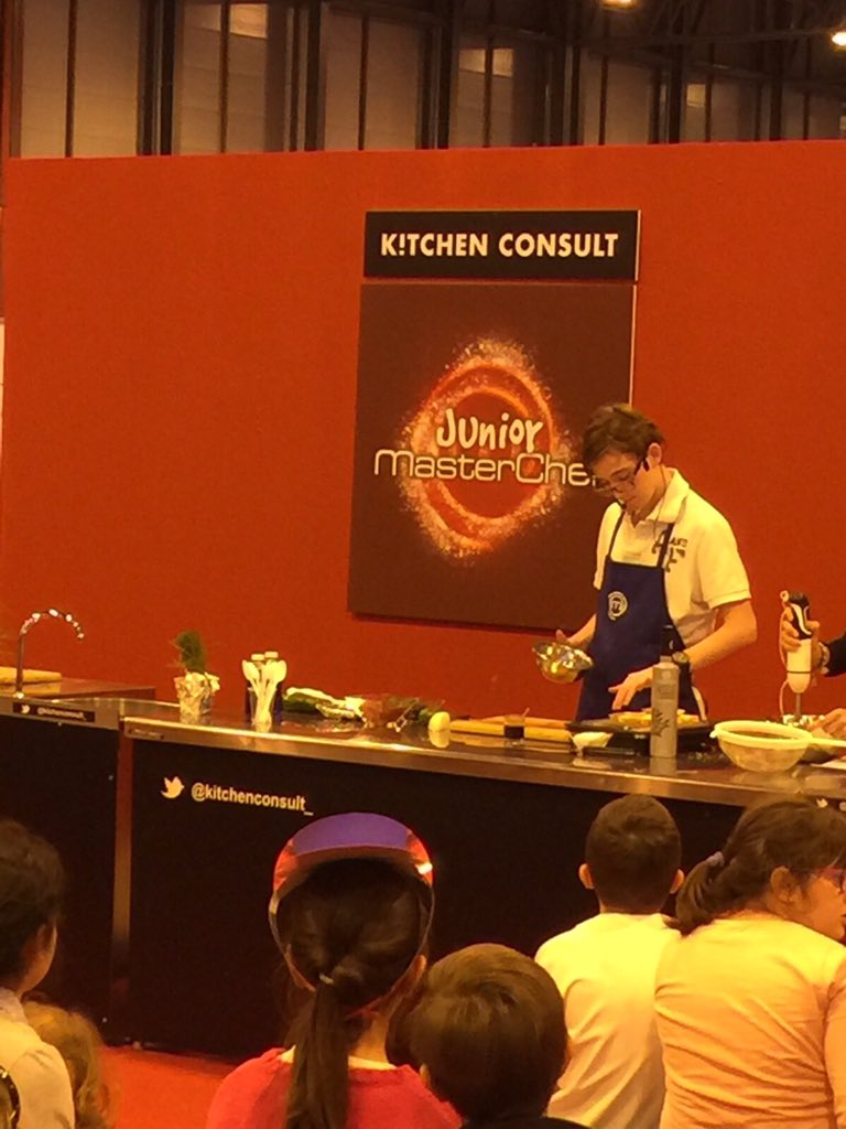 daniserro's tweet image. #kitchenconsult están en todos los lados gran equipo montado en Juvenalia Madrid