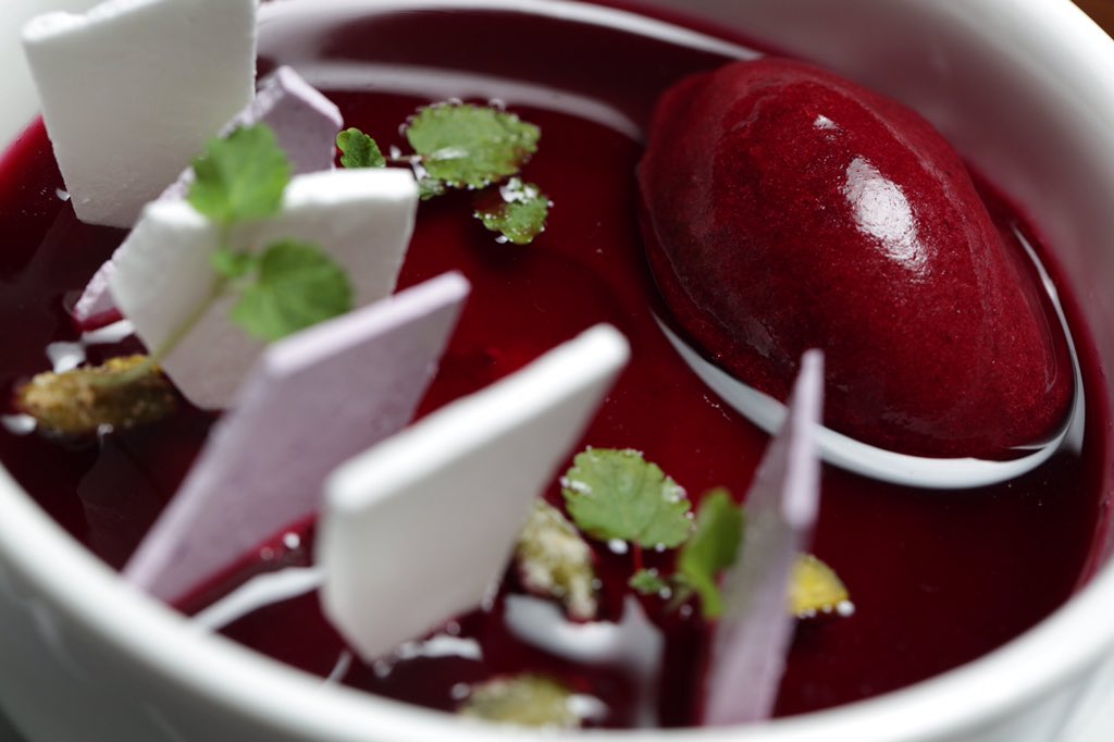 Christmas Dinner with <a href="/jamesmartinchef/">James Martin</a> <a href="/JamesMartinMCR/">JamesMartinMCR</a>. Dessert is 'Delice au cassis'.