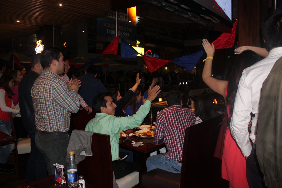 metrocafeec's tweet photo. Celebramos el aniversario de fundación de #Quito con nuestros clientes. Siempre serán bienvenidos #Metrocafe https://t.co/8XrLXLzrbC
