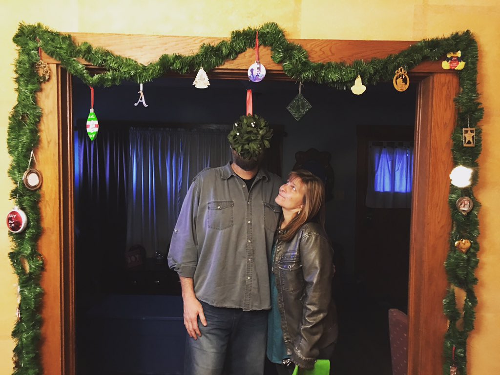 andyaddis's tweet image. Aaannnndddd this is what happens when the tallest guy isn&apos;t involved in the decorating. #BigManProblems