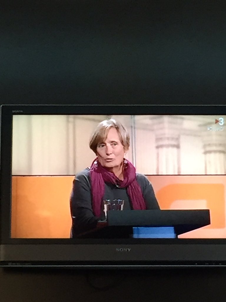 JoanLuengo's tweet photo. En el #debatGi la #DolorsTarrades ha demostrat q venim a fer política pel bé comú. El #20D @EnComu_Podem ! https://t.co/eEcMwG6Ok1