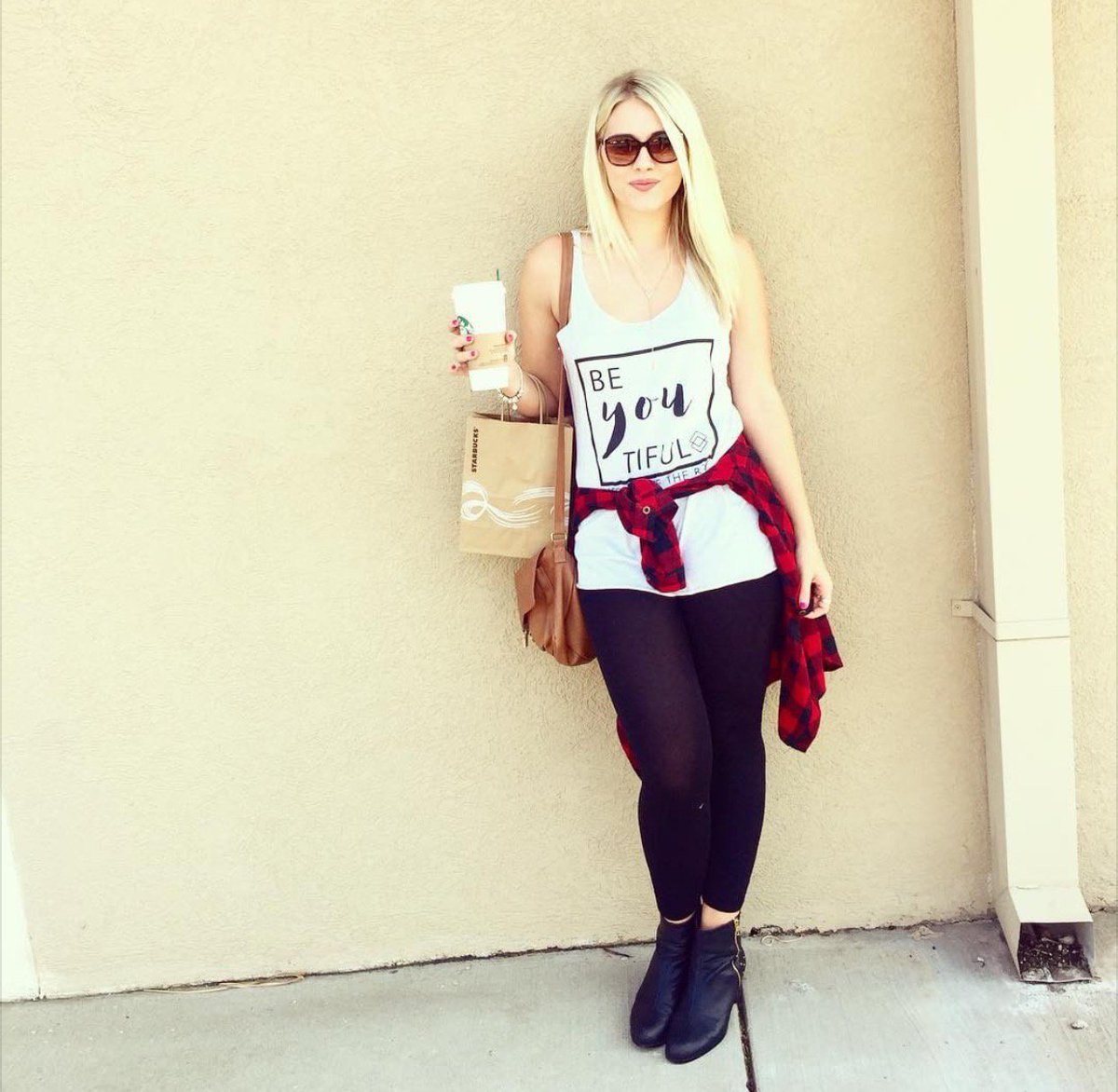 lifeoutofthebox's tweet photo. @olmstkat000 making our #lootb BeYOUtiful tank look just beautiful. Thanks for your support Katherine! https://t.co/Hd6RmJQzIL
