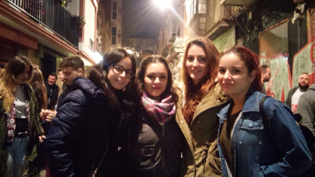 AmandaGaliana1's tweet photo. Cumple d Tania 🎊😍 https://t.co/IeWPuT7b29