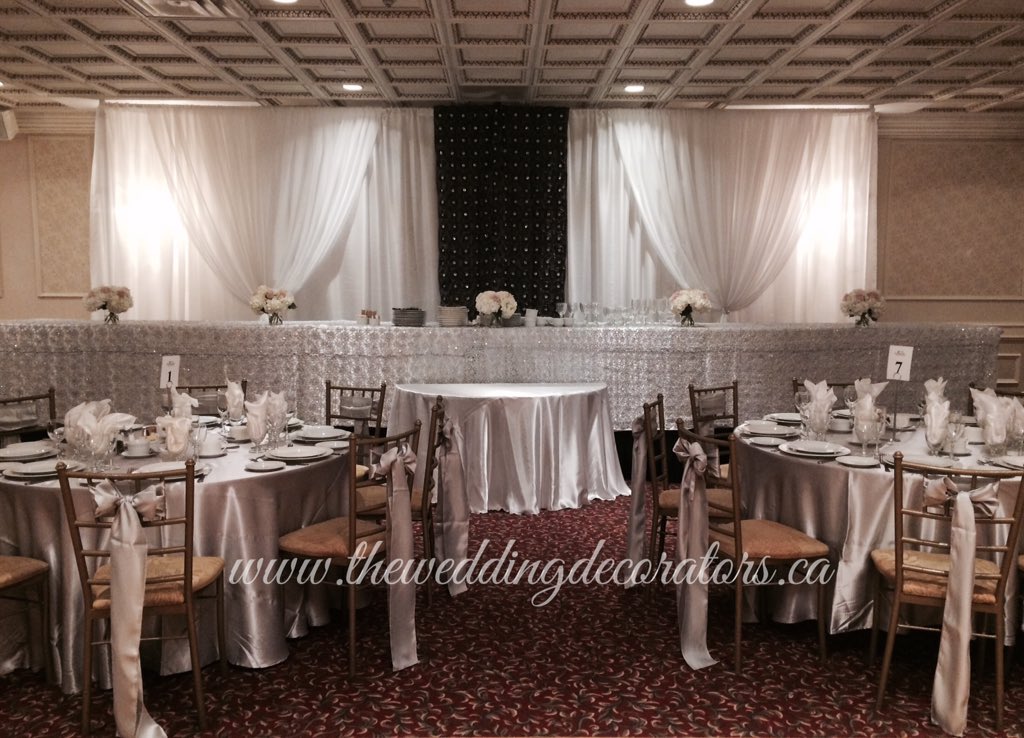 Surprise wedding vow renewal at Le Jardin. #weddingdecor #weddingbackdrops