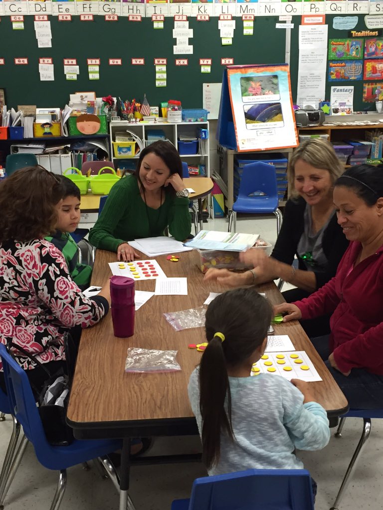 Rockets120's tweet photo. Having a blast at Parent Math Night! @McAllenISD #mathrocks #greatthingshappening https://t.co/iIp7UUdsll