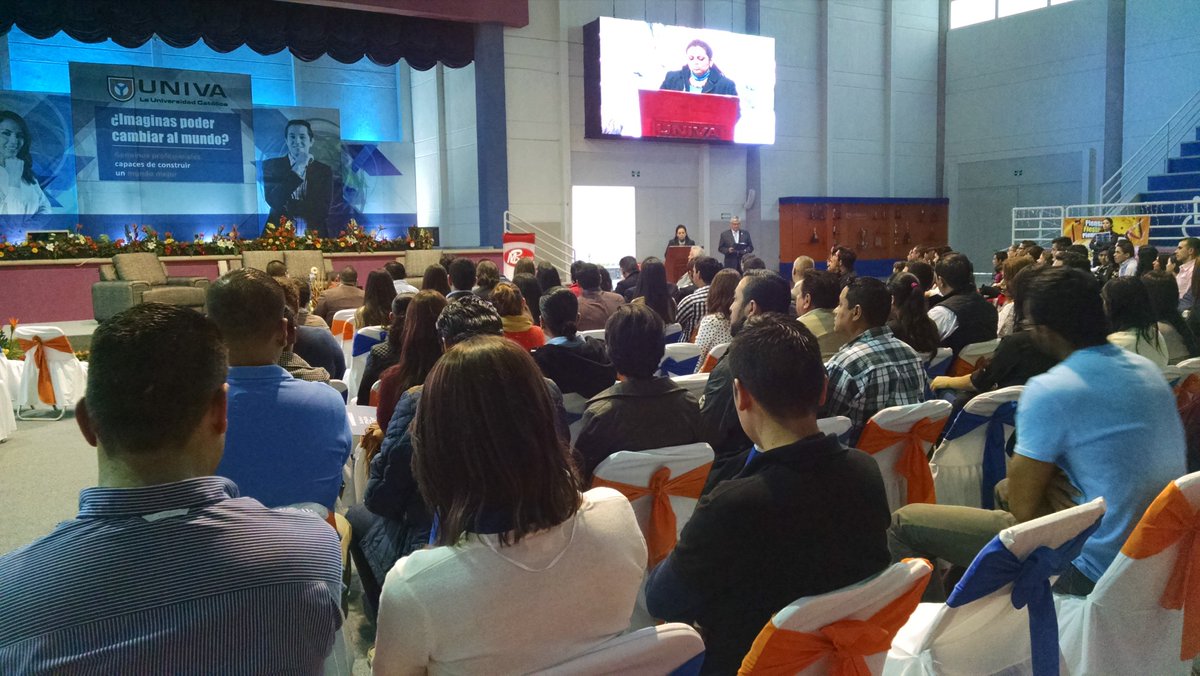 Panel "La responsabilidad social en las empresas de la región" en el día del administrador