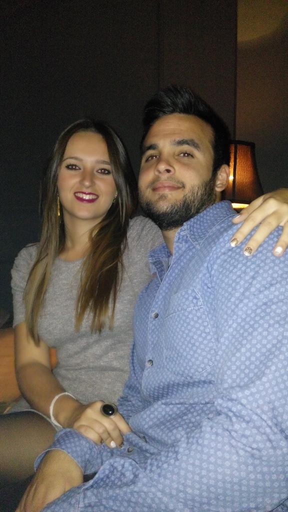 andrueba's tweet photo. Muy enamorada @david_ArrEsc https://t.co/AOL6QTKAyT