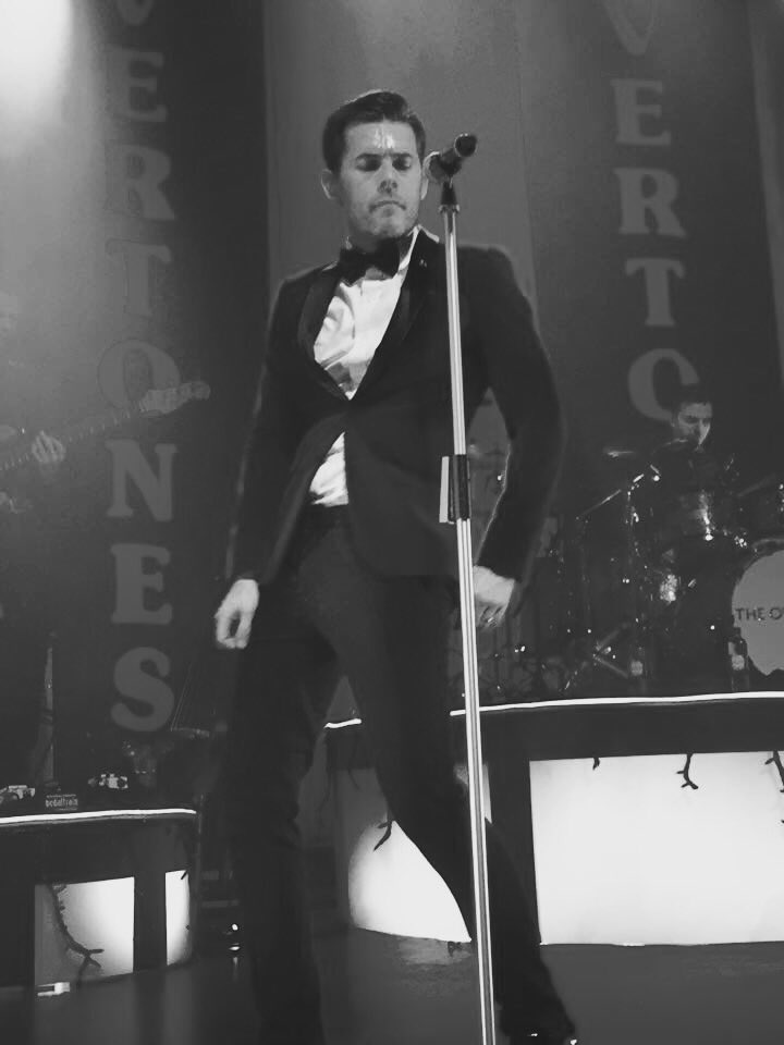 ZaraLoveday's tweet photo. @mike_crawshaw Mr snakehips caught in the act!! Hehe 😆 captured the moment!! https://t.co/NUa2PaPY34