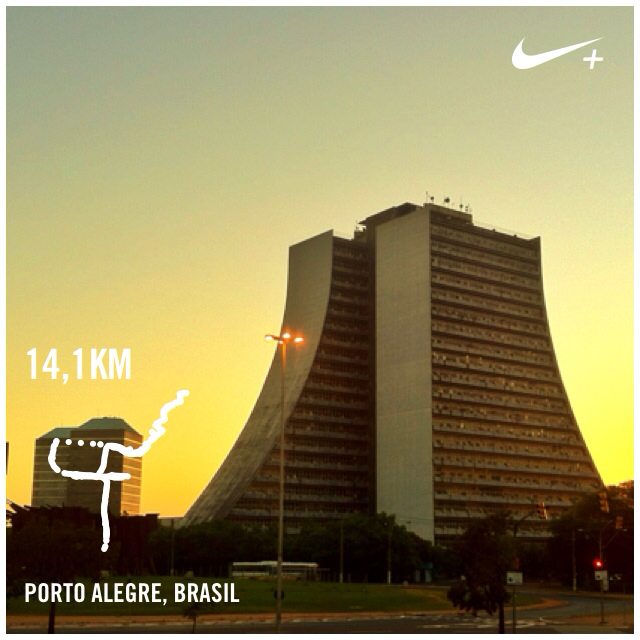 peterkujawinski's tweet photo. Corridinha de hoje Acabei de correr 14,1 km com o Nike+. #nikeplus https://t.co/4ESw9C4WeC