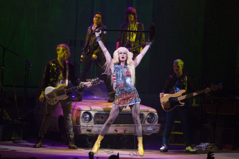 playbill's tweet photo. .@HedwigOnBway will pull down the wig down off the shelf in San Francisco to kick off tour! https://t.co/RPtVW1AM70 https://t.co/xRpU8cO8tC