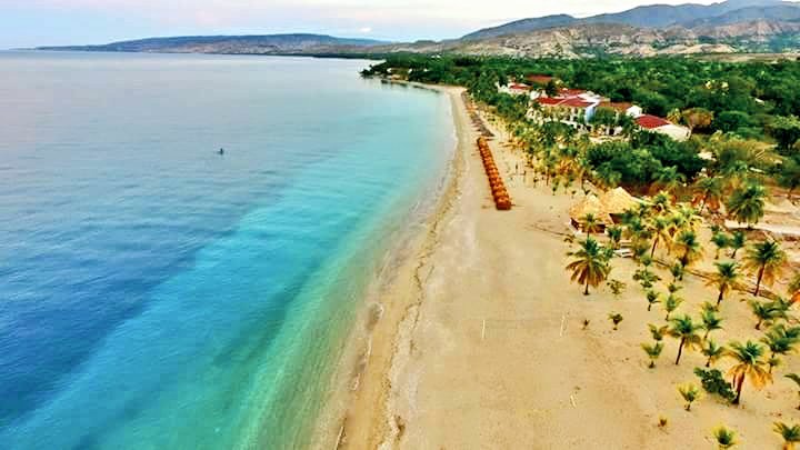 its2cent's tweet photo. In love with Haiti beauty https://t.co/96pdhjKezw