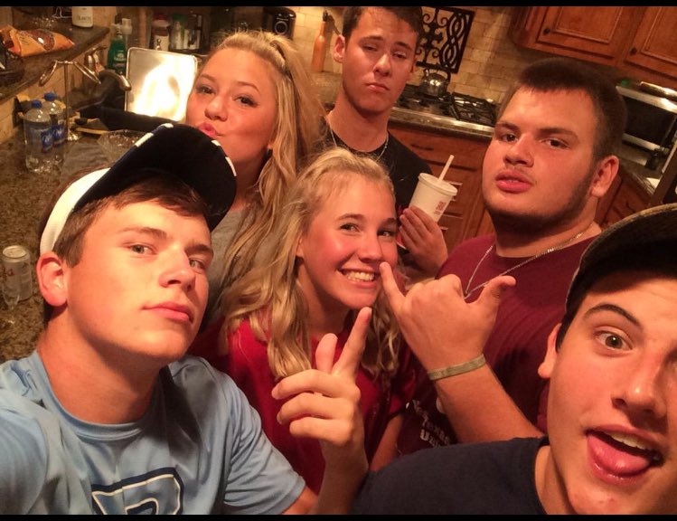 Tarayaeger's tweet photo. Happy birthday Blake ily 💪🏼 @_Blake_Jenkins_ https://t.co/XJDj3EYBu3