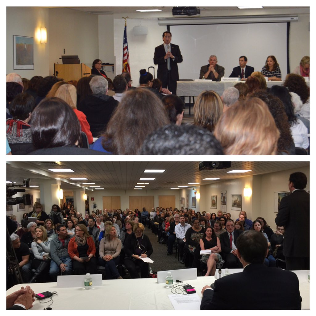toddkaminsky's tweet photo. Packed house 4 my forum on #alternatepathways 2 graduation I will not stand 2 fail an entire generation of students https://t.co/JhVRskgO2H