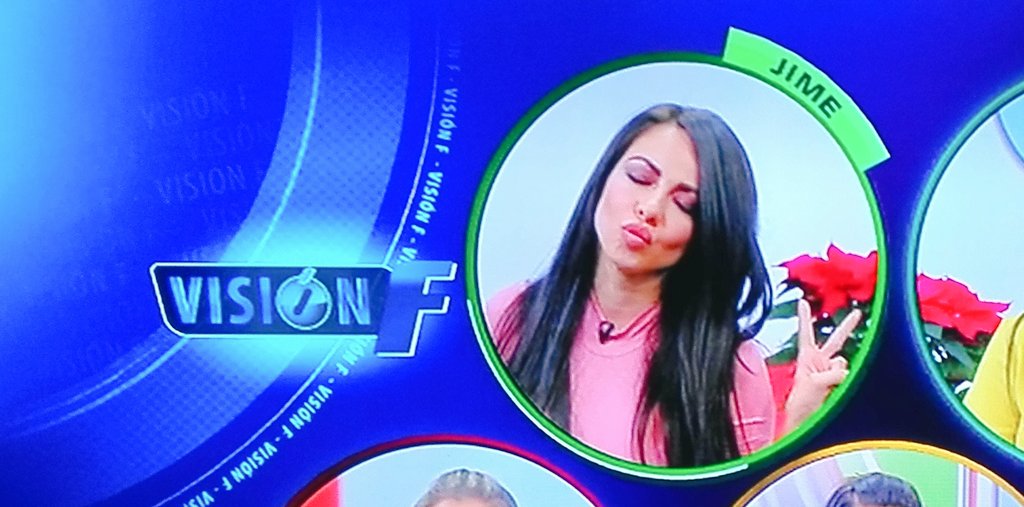 Charly_Monti's tweet photo. Besooo de Jime en #VisionF @FOXParaTodosMX @jimenaofficial 😍😘😉💋 https://t.co/EcyMk343Ny