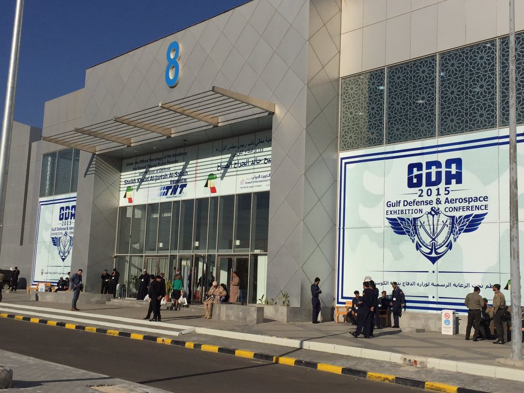 معرض الخليج للدفاع والطيران 2015 في الكويت ينطلق بدورته الثالثة CVw1BGoU8AIrKg0